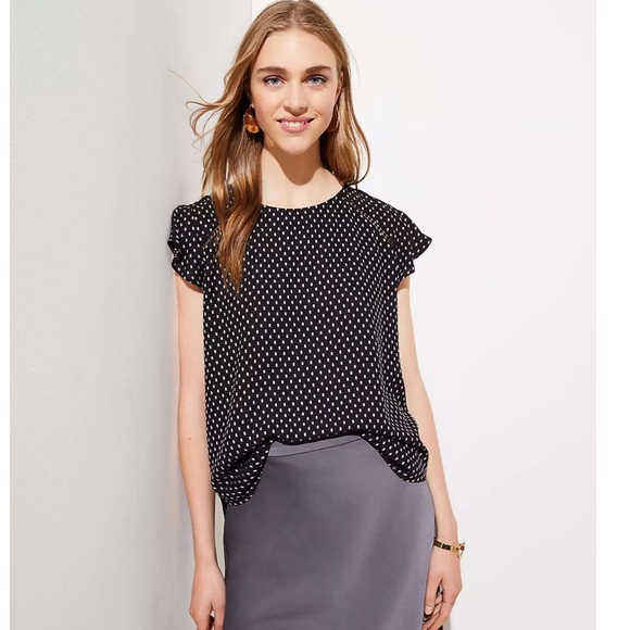 LOFT Tops - LOFT Dotted Tie Back Flutter Top Black White L Large